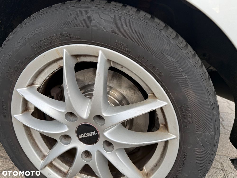 BMW Seria 1 118d - 29