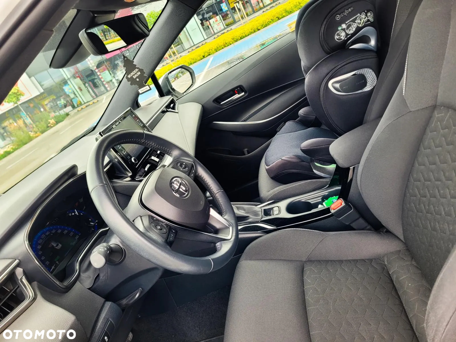 Toyota Corolla 1.8 Hybrid Comfort - 9