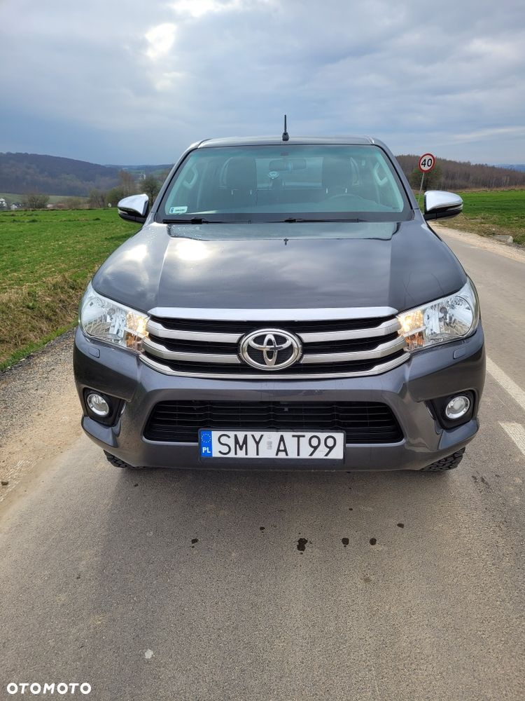 Toyota Hilux - 3