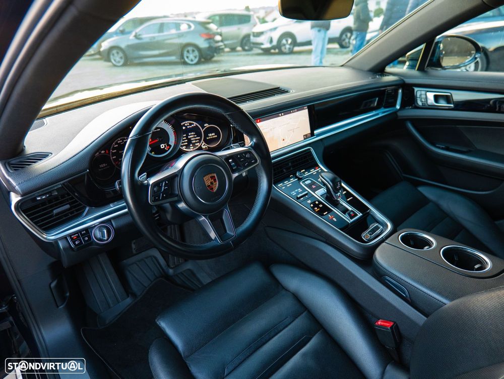 Porsche Panamera 4 Executive - 12
