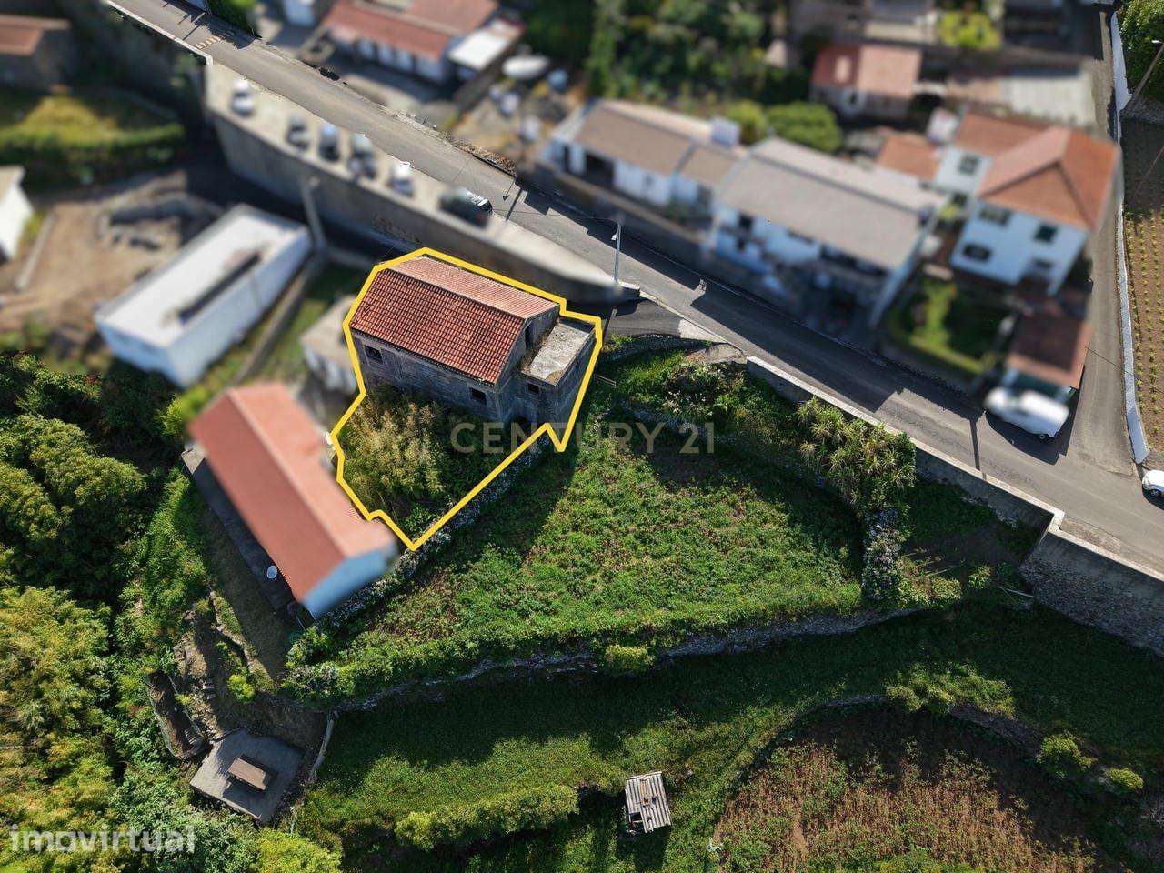 Moradia T2 com vista mar e enorme potencial - Grande imagem: 4/12