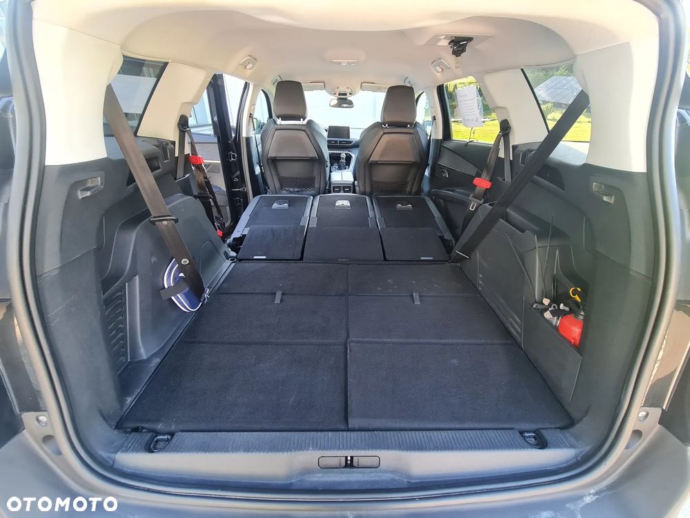 Peugeot 5008 2.0 BlueHDi Allure 7os - 24