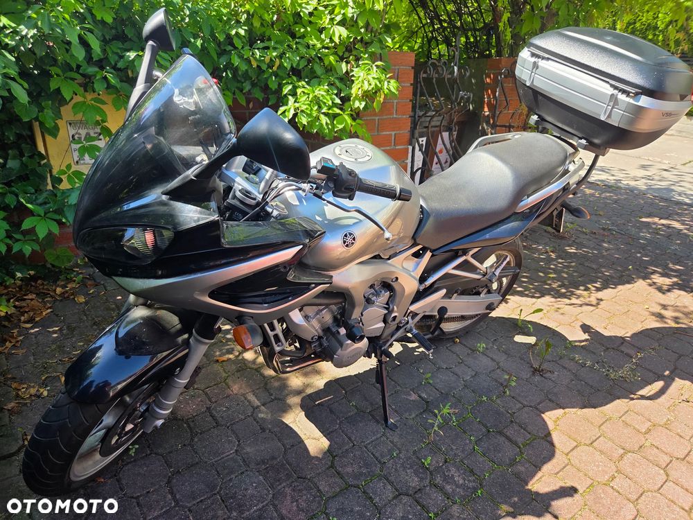 Yamaha FZ6 - 4