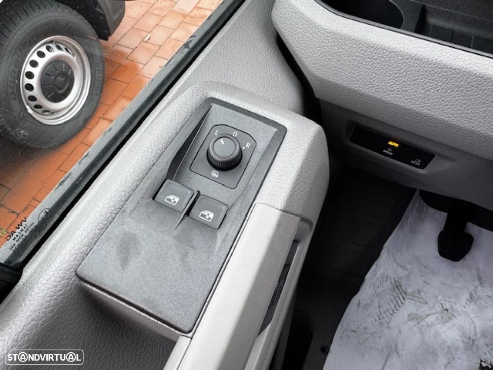 VW Crafter Crafter 35 L3H3 140 cv - 13