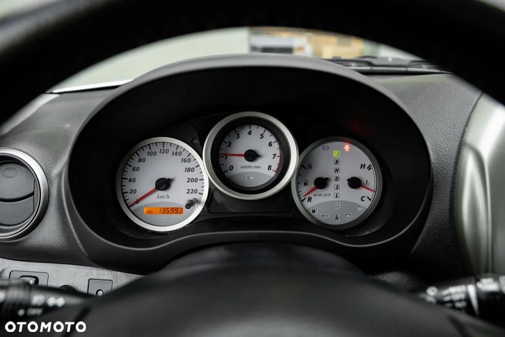 Toyota RAV4 2.0 VVT-i 4x4 - 25