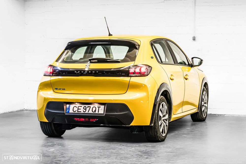 Peugeot e-208 Active - 7
