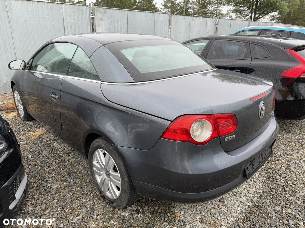 Volkswagen Eos 2.0 TDI DPF BlueMotion Technology Sport & Style - 13