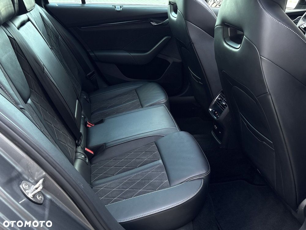 Skoda Octavia 2.0 TDI 4x4 RS DSG - 10