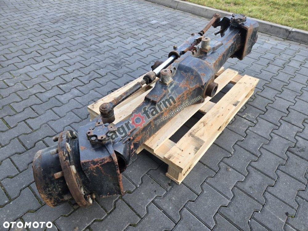 Przedni most Massey Ferguson 8250, Dana AG 200 - 3