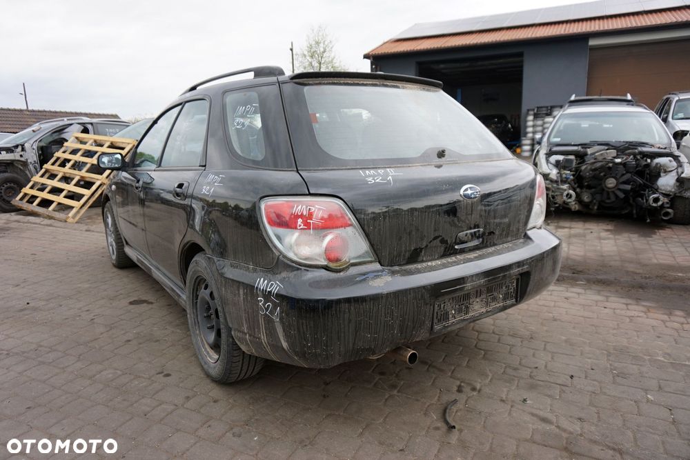 SUBARU IMPREZA II GD LIFT KOMBI 2006 32J 1.5 16V EL15 105KM TZ1B4LA8AA CZARNY na części - 3