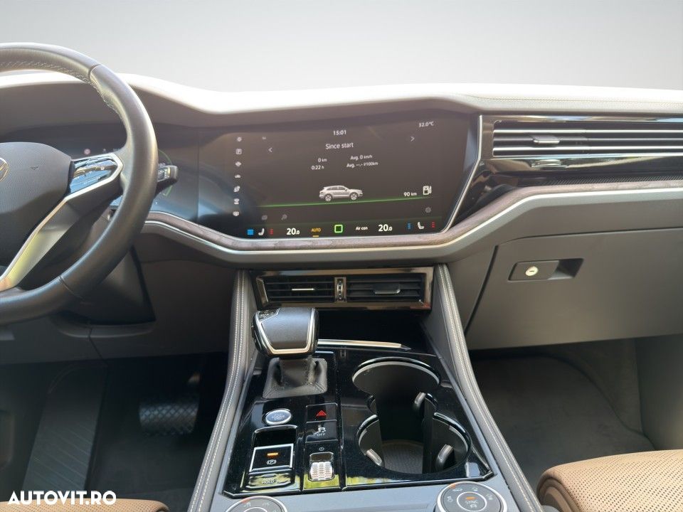 Volkswagen Touareg - 18