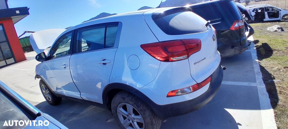 Dezmembram KIA Sportage 1.6 GDI G4FD - 6
