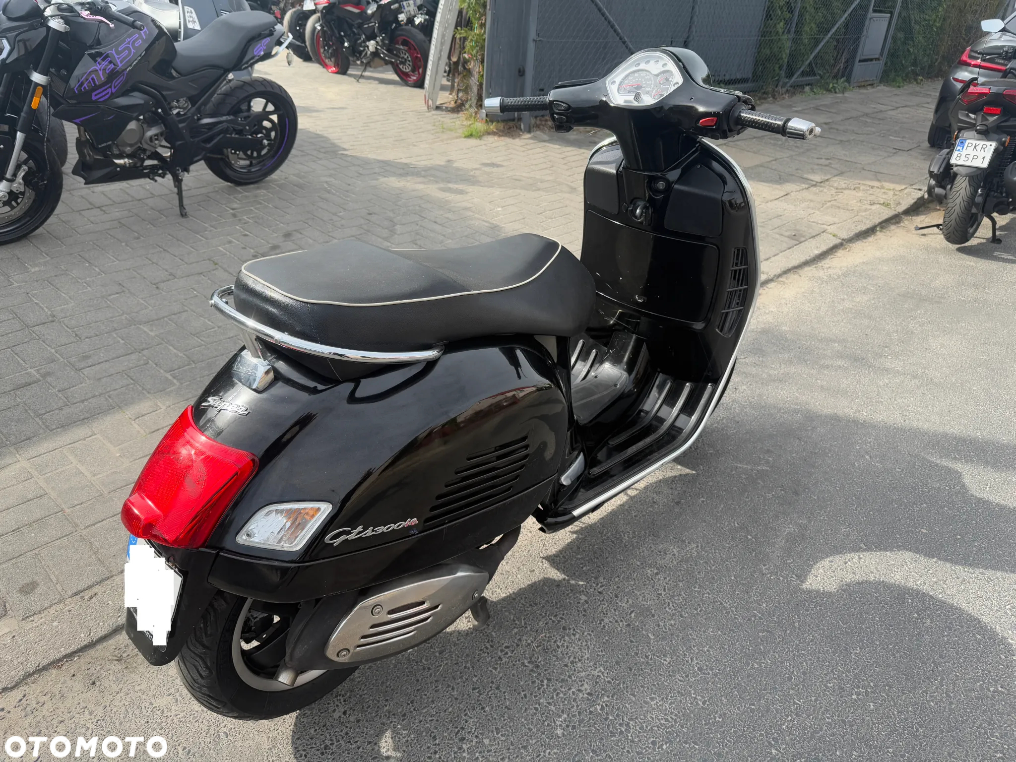 Piaggio Vespa - 8
