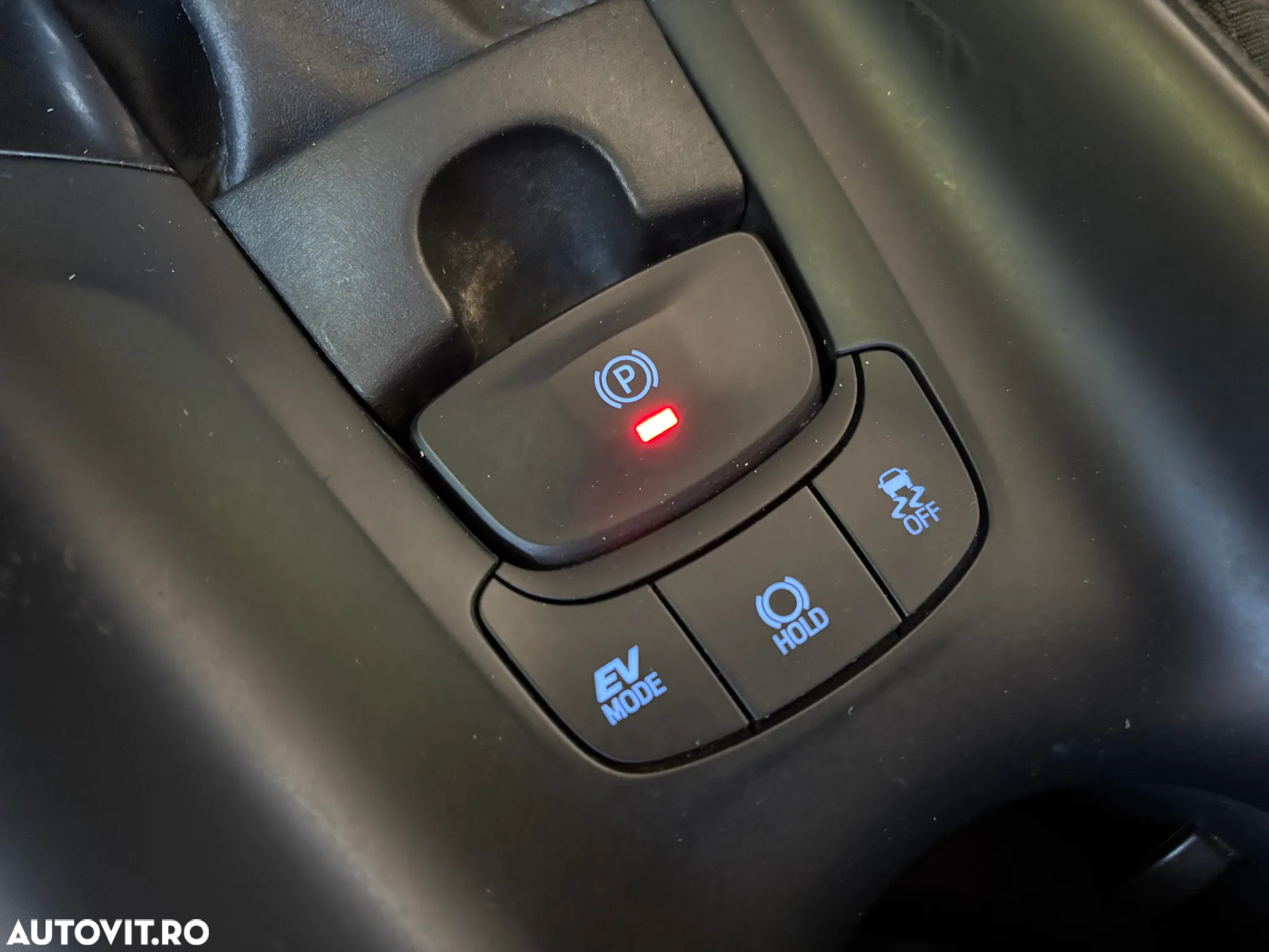 Toyota C-HR Hybrid Business-Edition - 31