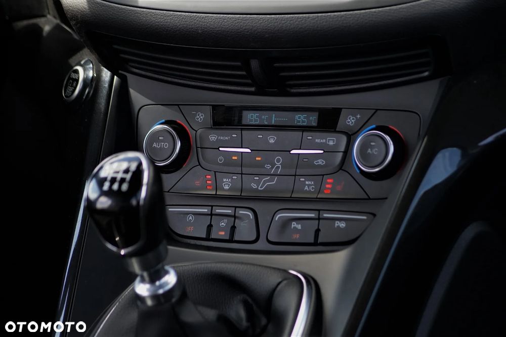 Ford Kuga - 39