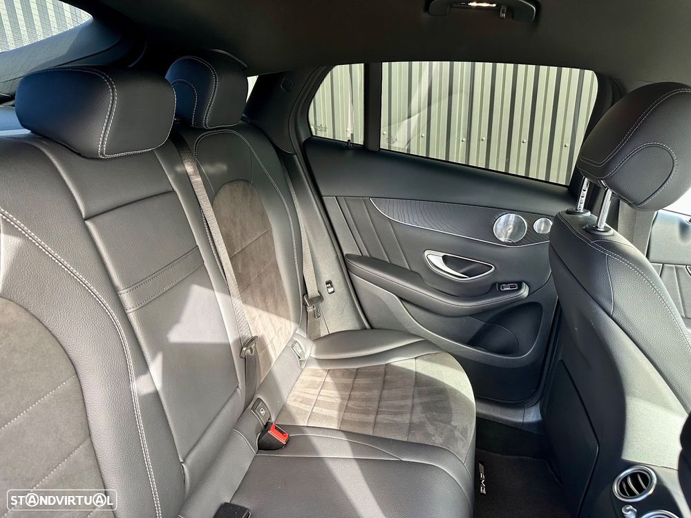 Mercedes-Benz GLC 300 e Coupe 4Matic 9G-TRONIC AMG Line - 58
