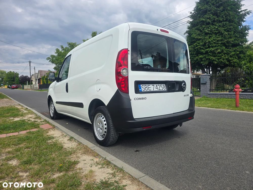 Opel Combo - 21