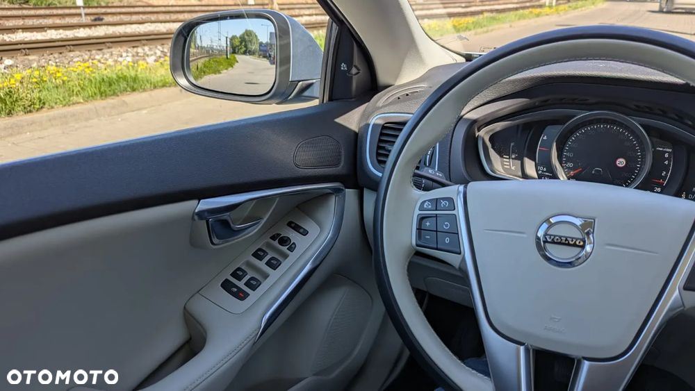 Volvo V40 T3 Drive-E Inscription - 15