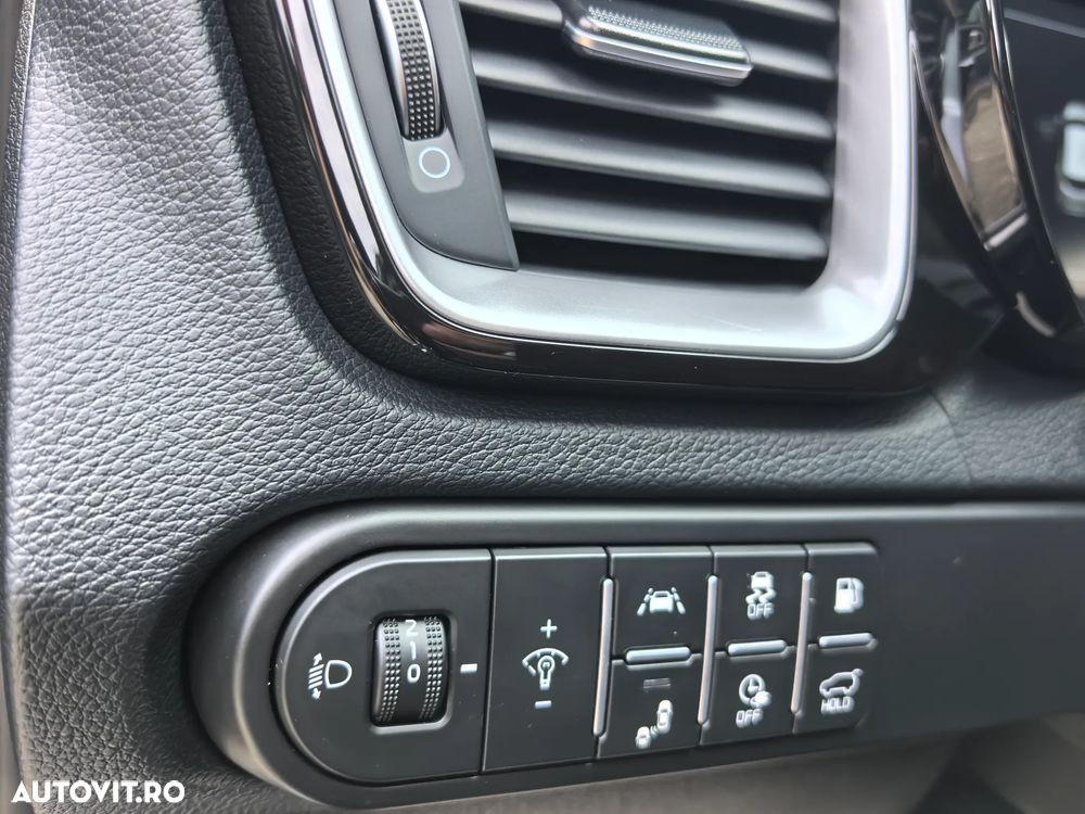 Kia XCeed 1.6 GDI 6DCT PHEV Vision - 22
