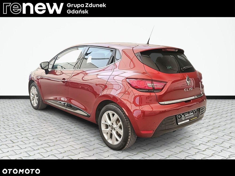 Renault Clio - 9