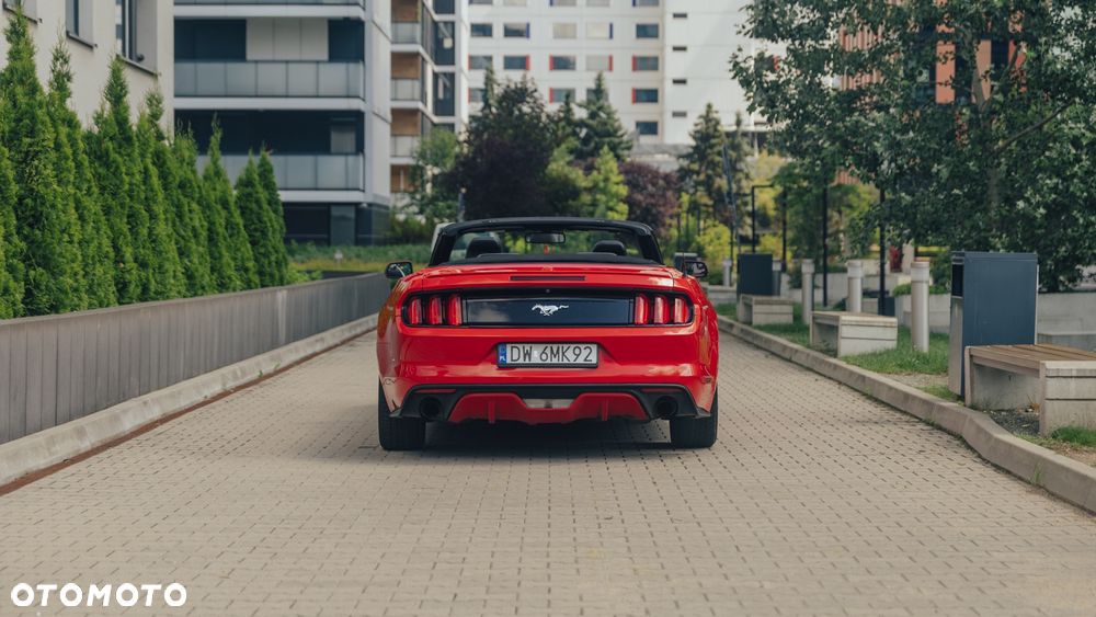 Ford Mustang 2.3 EcoBoost - 4