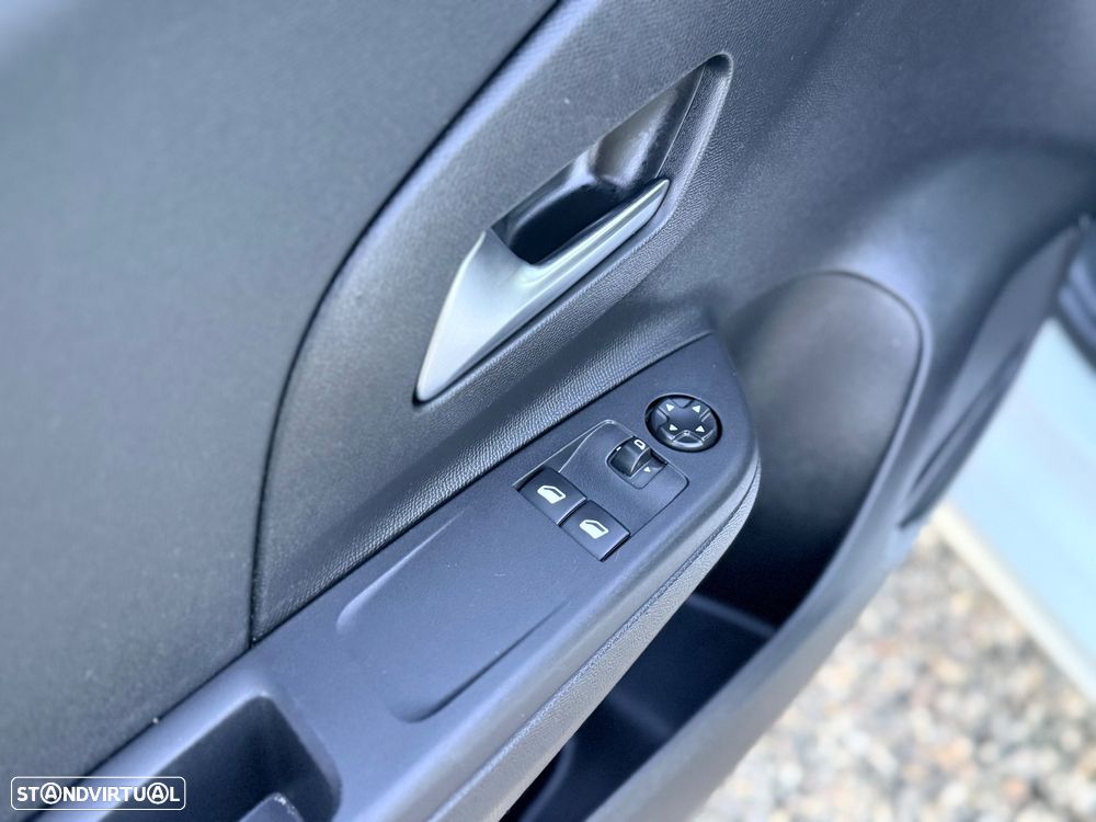 Opel Corsa 1.5 D Edition - 12