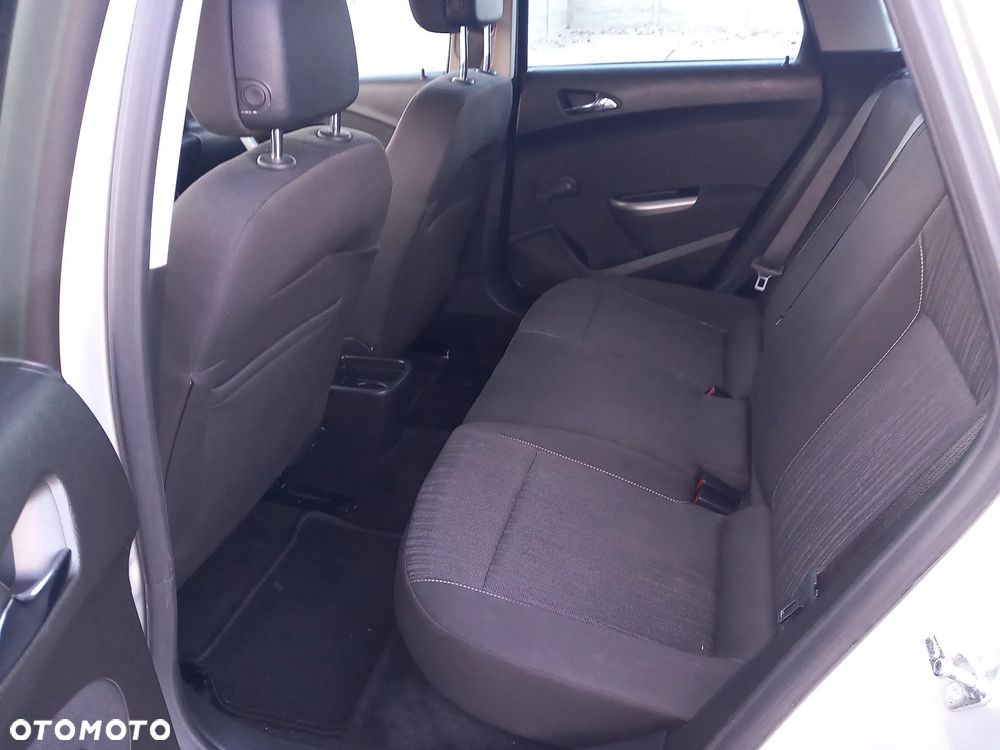 Opel Astra 1.6 150 Jahre - 21