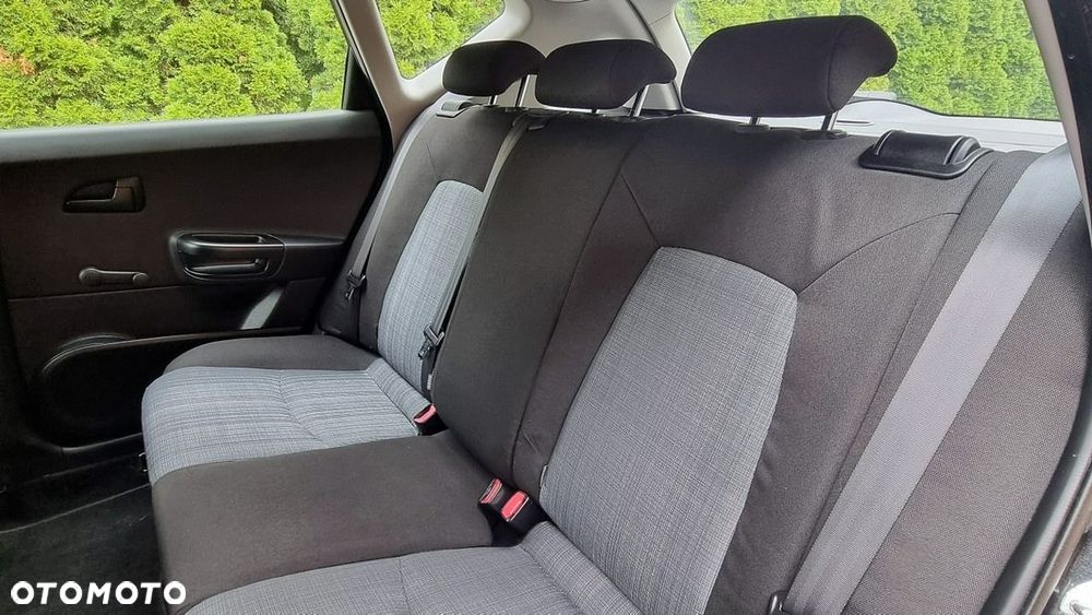 Kia Ceed - 15