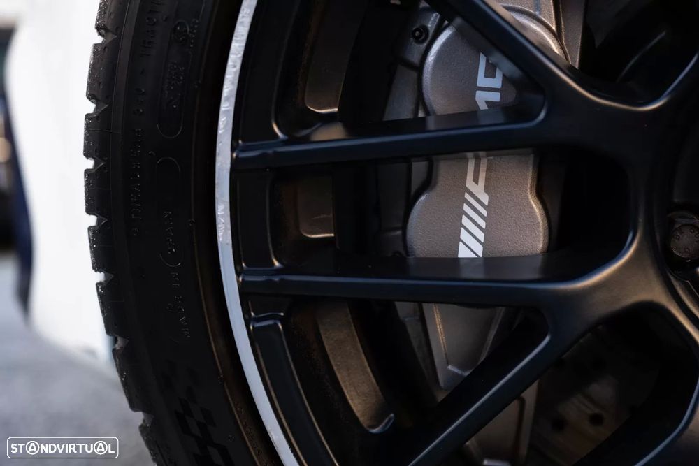 Mercedes-Benz CLA 45 AMG 4-Matic - 10