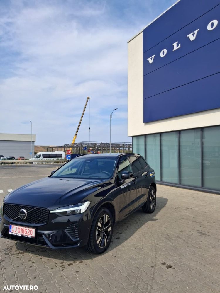 Volvo XC 60 B5 AT AWD MHEV Plus Dark - 2