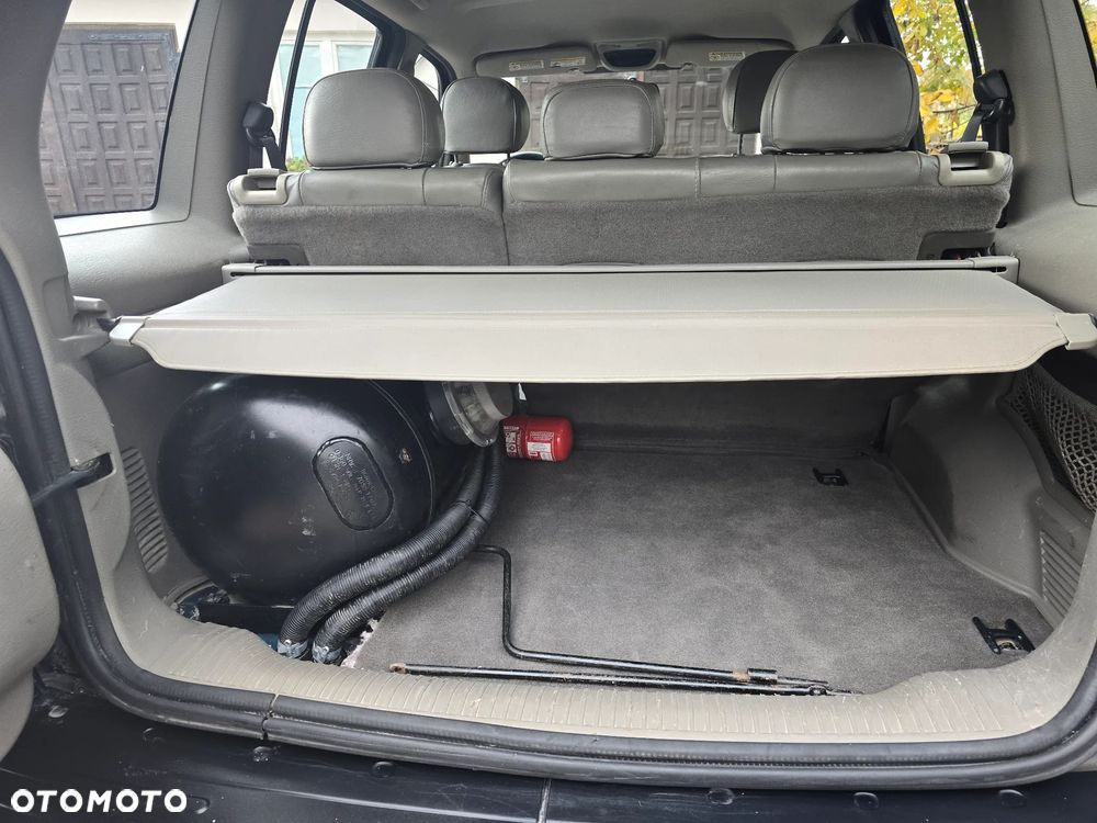 Jeep Cherokee - 14
