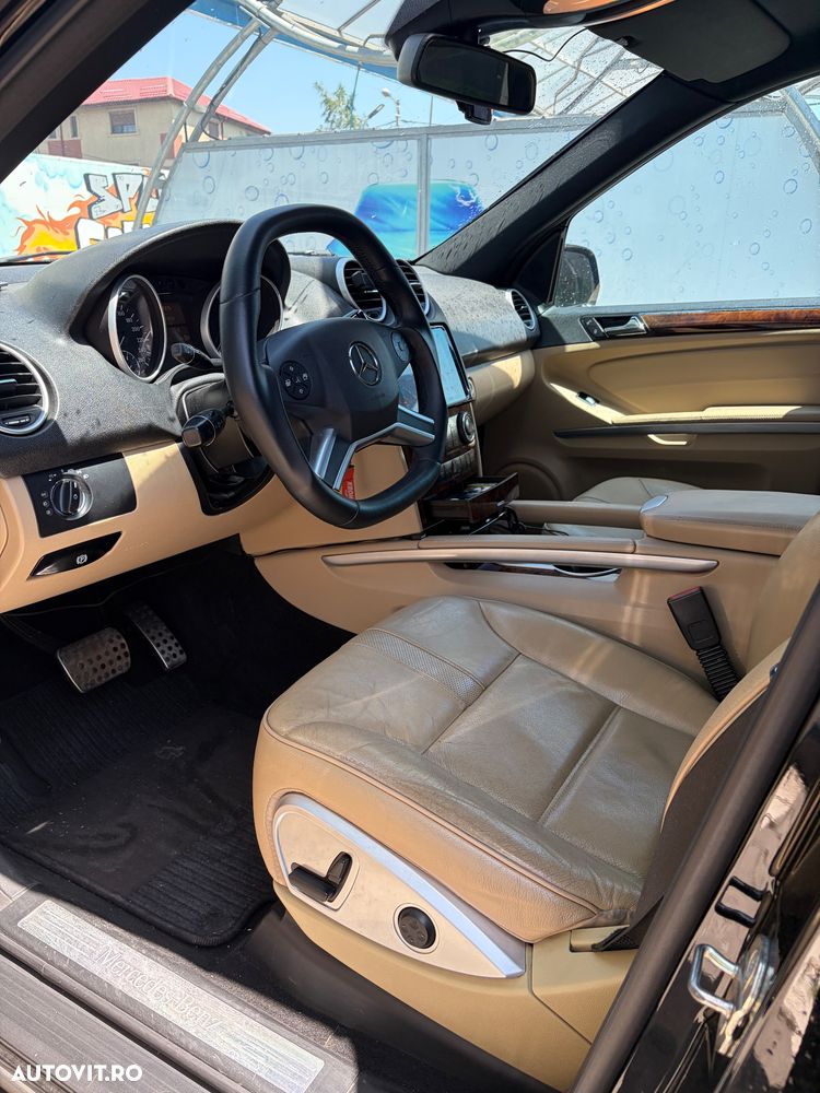 Mercedes-Benz ML 300 CDI BlueEfficiency Aut - 13