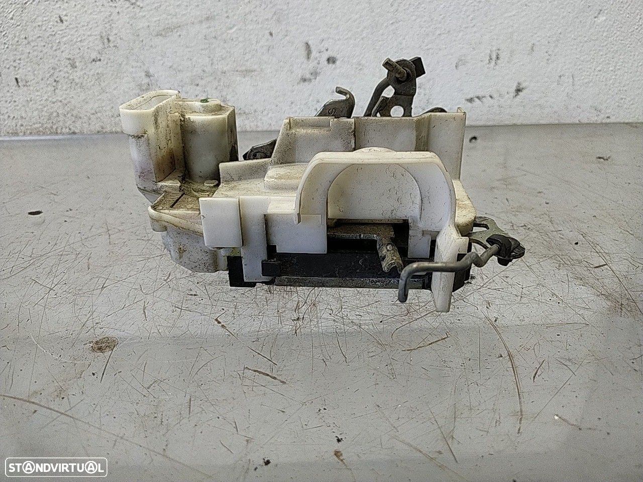 Fecho Porta  Fte Esq Fiat Punto (188_) - 3