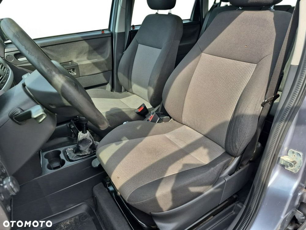 Opel Meriva - 11