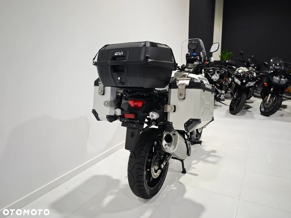 Suzuki V-STROM - 15