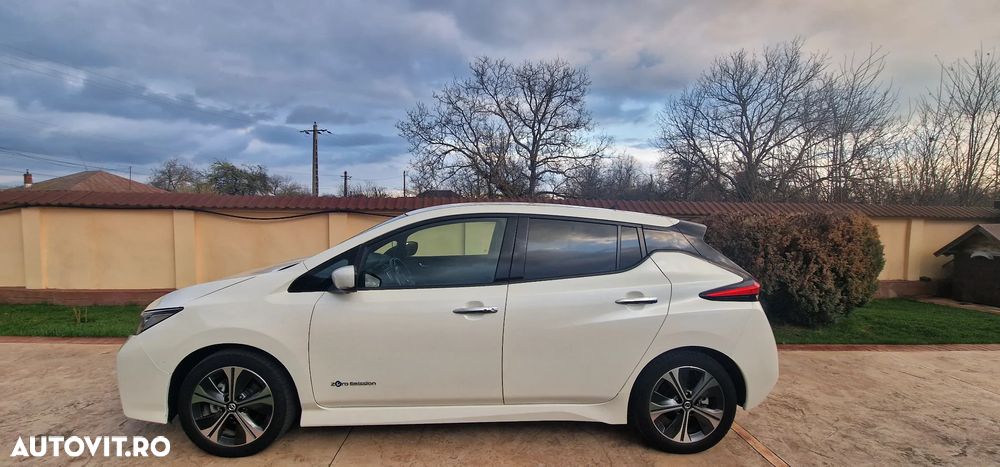 Nissan LEAF Tekna - 1