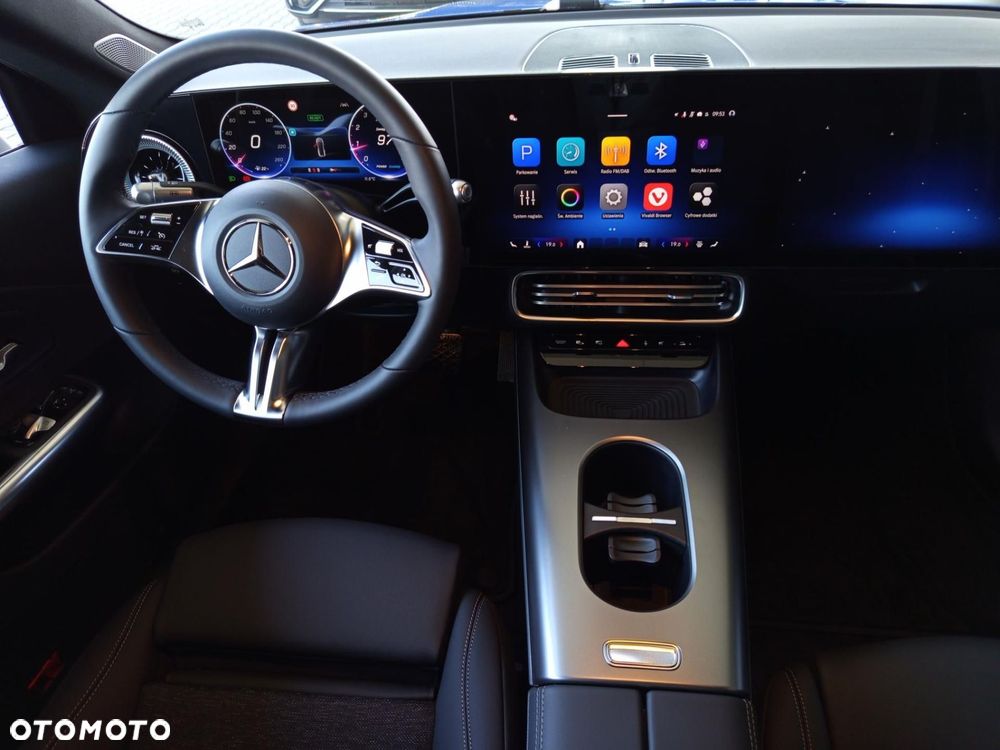 Mercedes-Benz CLA - 8