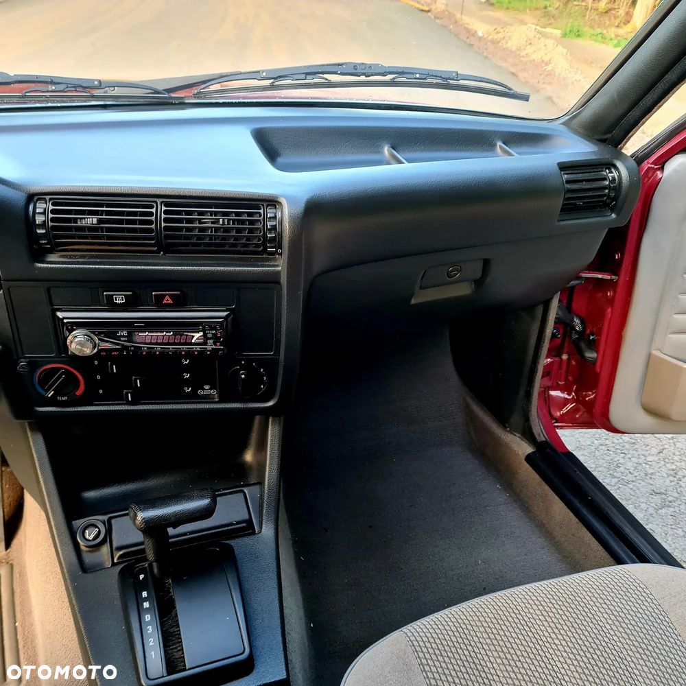 BMW Seria 3 ver-316i - 28