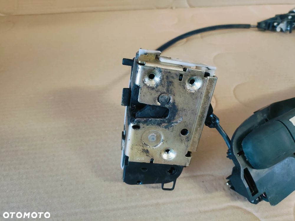 CITROEN C3 I 02- ZAMEK LEWY TYŁ 4-PIN - 4
