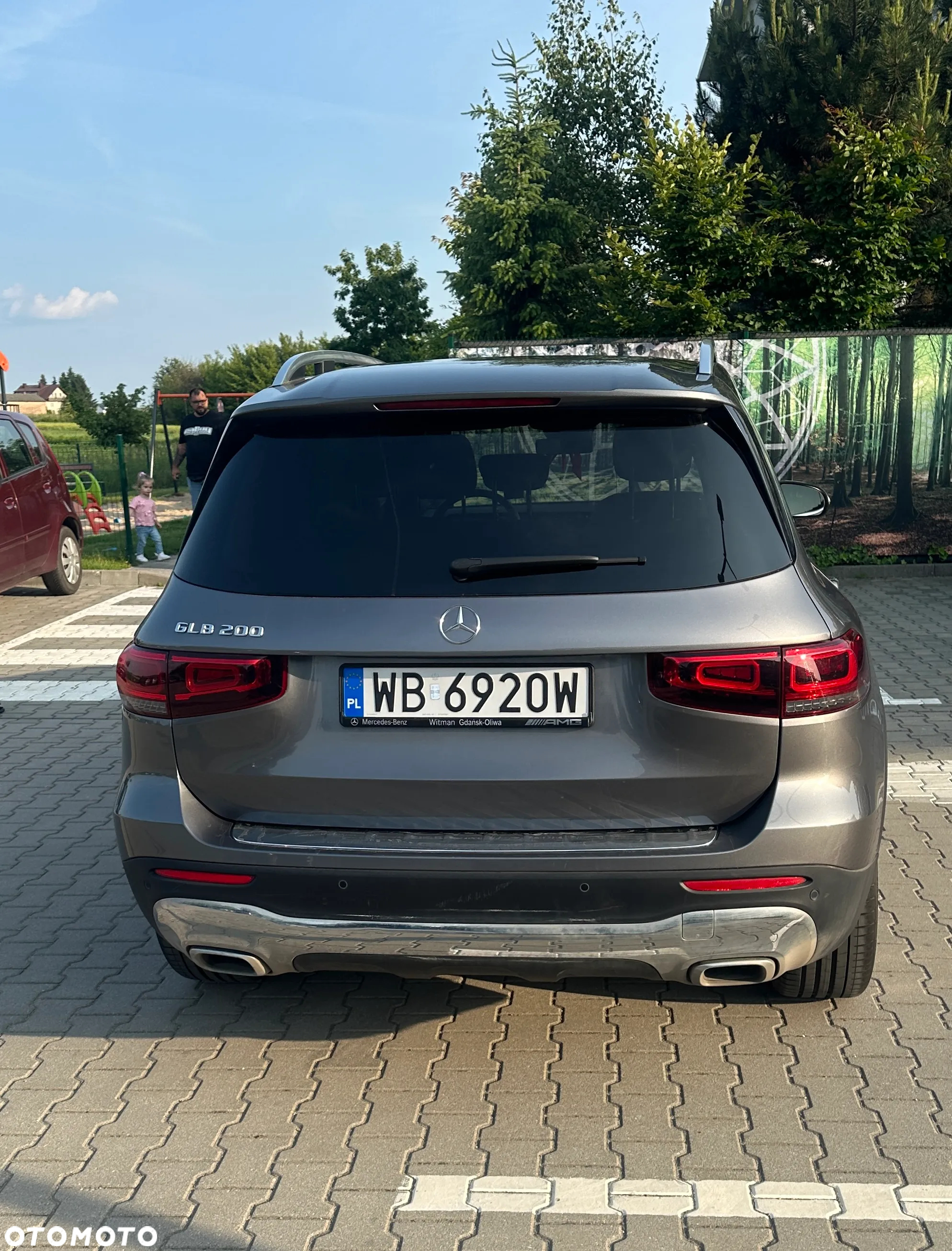 Mercedes-Benz GLB 200 4-Matic Style 8G-DCT - 4