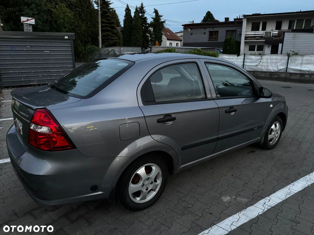 Chevrolet Aveo 1.2 16V Base+ / Classic+ - 4