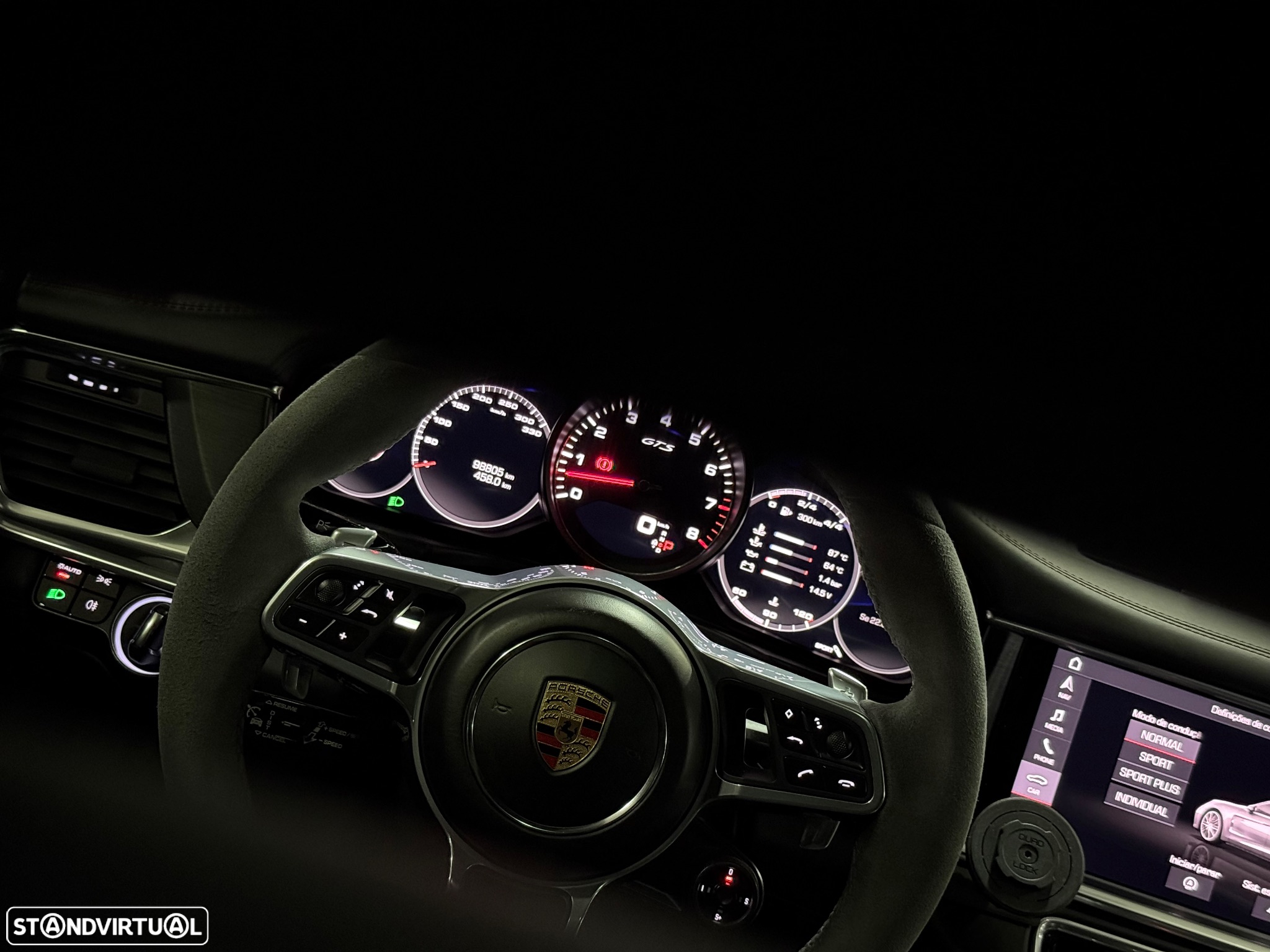 Porsche Panamera Sport Turismo GTS - 20