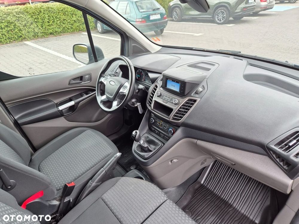 Ford Transit Connect - 11