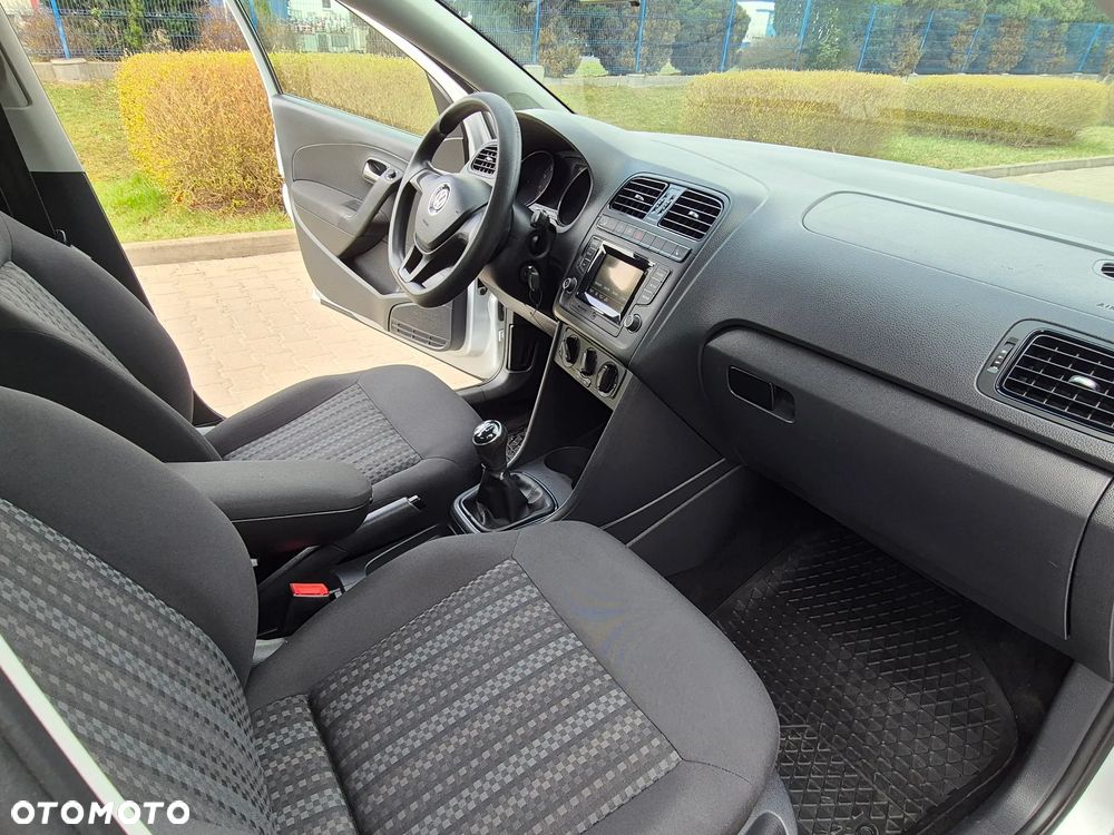 Volkswagen Polo - 15