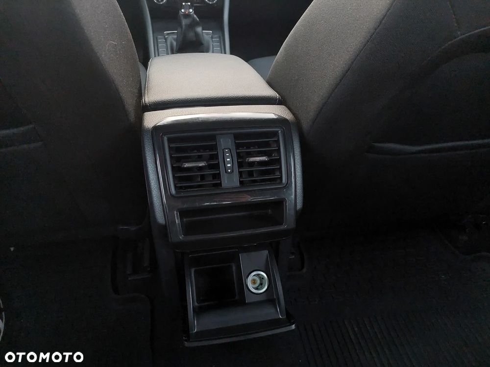 Skoda Superb 1.6 TDI Active - 38