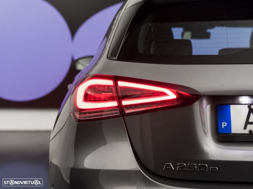 Mercedes-Benz A 250 e Style Plus - 10