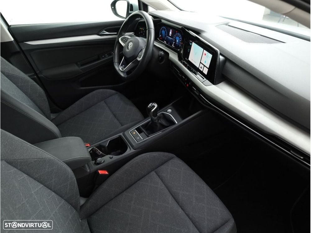 VW Golf Variant 2.0 TDi Conceptline - 24