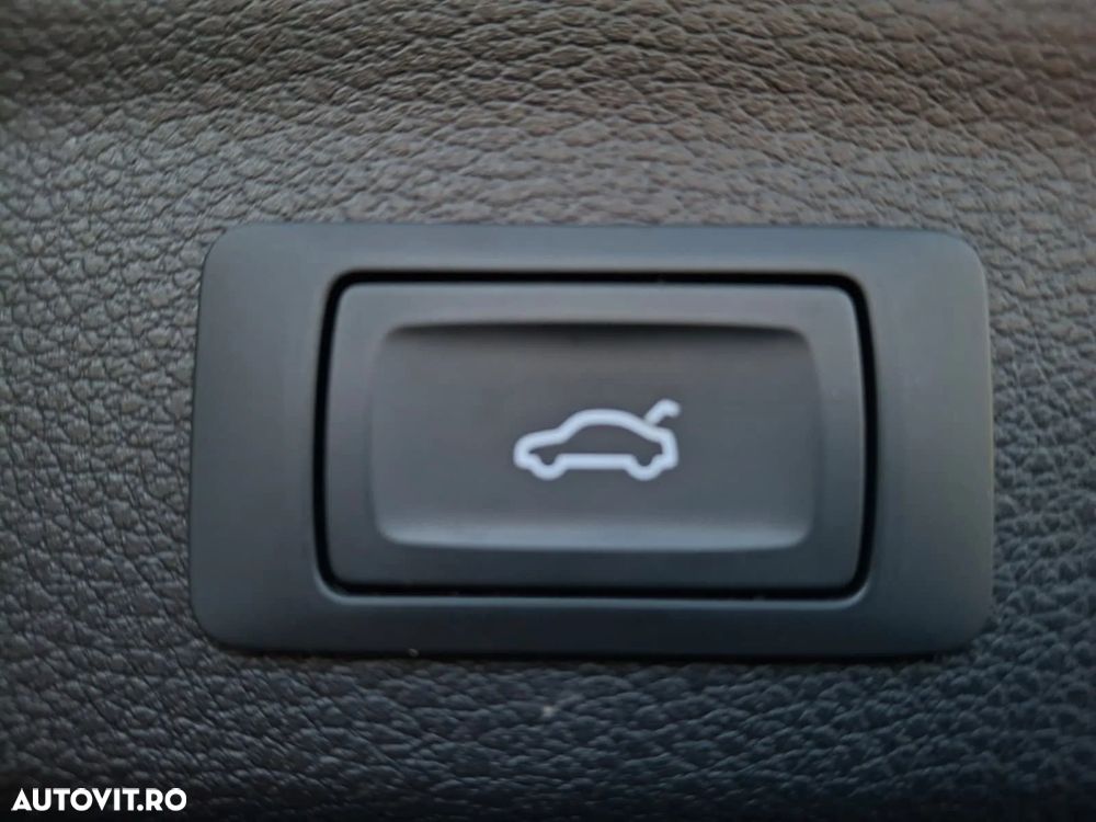 Audi Q3 2.0 TDI S tronic - 26