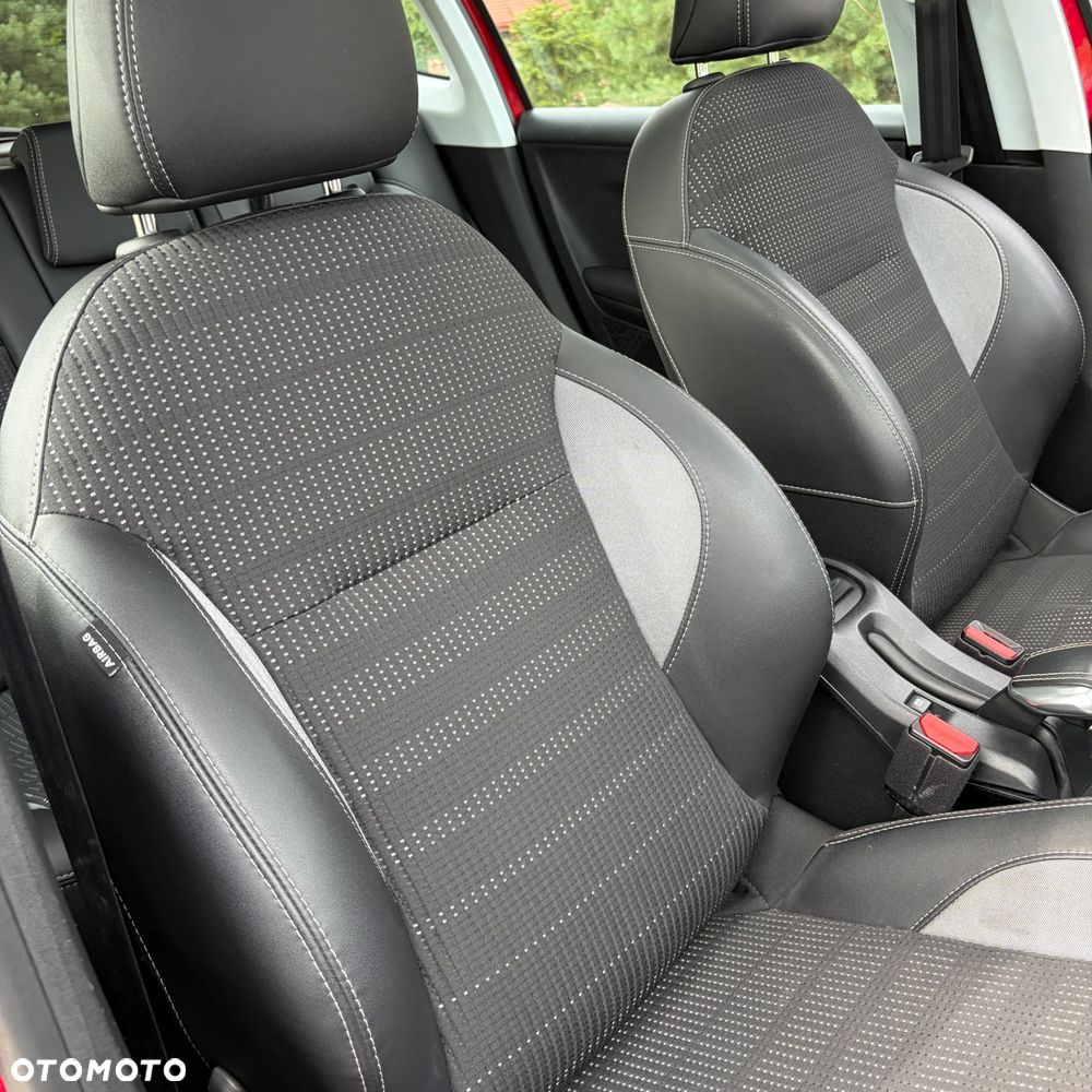 Peugeot 2008 1.2 Pure Tech GPF Allure S&S - 17