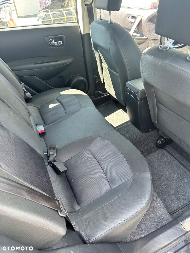 Nissan Qashqai 1.5 dCi DPF 360 - 23